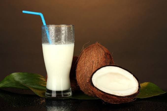 طريقة فتح جوز الهند